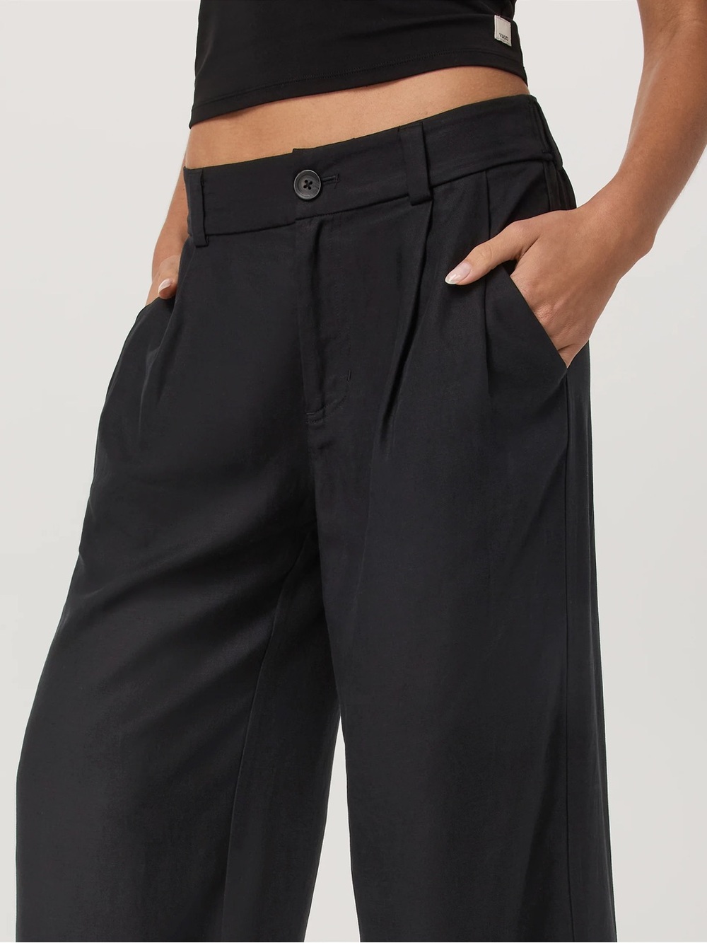 Vuori Trestles Twill Wide Leg Trouser Crop Pant Linen Black
